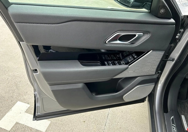 Land Rover Range Rover Velar cena 289900 przebieg: 32000, rok produkcji 2022 z Tomaszów Mazowiecki małe 106
